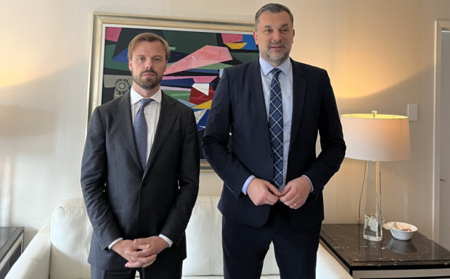 Konaković u New Yorku sa Hanrahanom: Blokade na evropskom putu BiH i maligni ruski utjecaj glavne teme razgovora