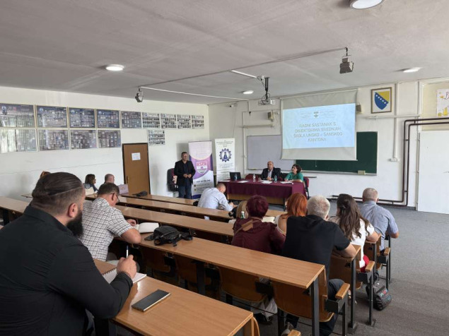 Nedostatak nastavnog kadra i briga o mentalnom zdravlju učenika izazovi obrazovnog sistema USK