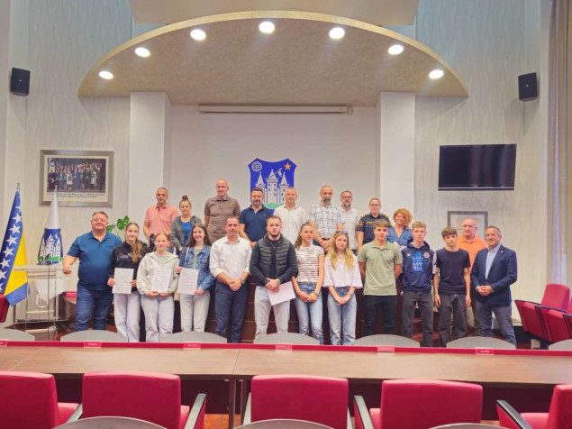 Bihać dodijelio 11 stipendija perspektivnim mladim sportistima