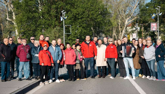 Prvomajski uranak u Bihaću u znaku sjećanja na borbu za radnička prava