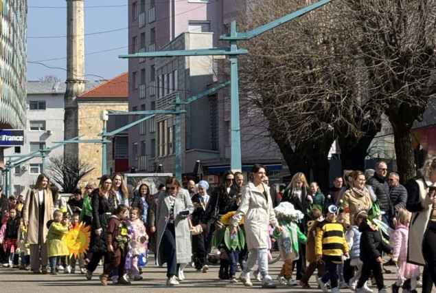 Najmlađi Bišćani defileom obilježili dolazak proljeća