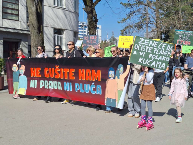 Osmomartovski marš u Banjoj Luci - Pravo na čist vazduh nije privilegija