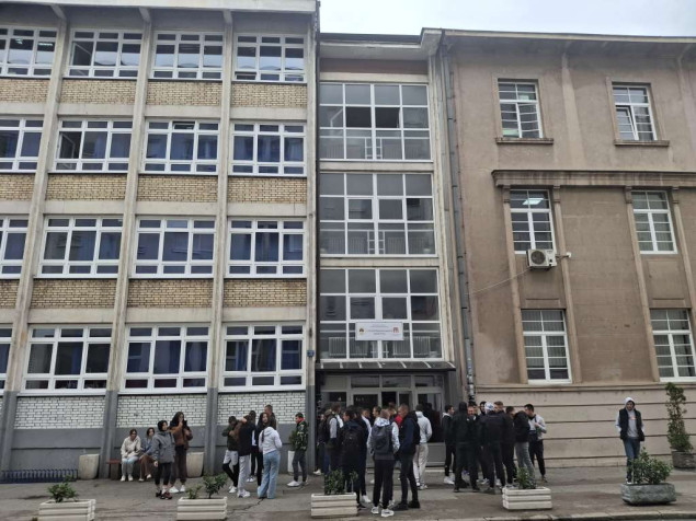 Policija u banjalučkim školama provjerava dojave, djeca vraćena kući