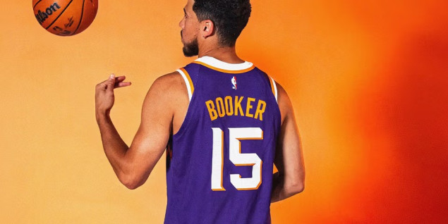 Devin Booker promijenio broj na dresu u čast svog oca