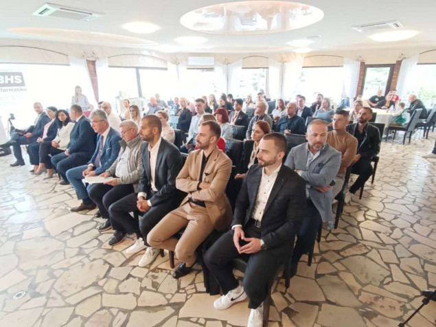 U Brčkom održano takmičenje u brzom predstavljanju poslovnih ideja