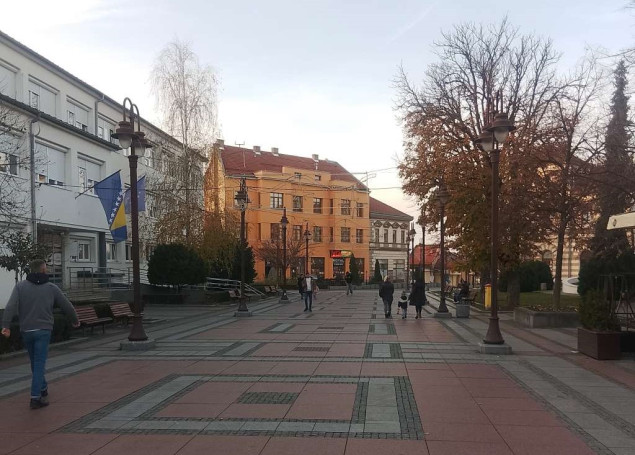 Zbog pucanja cijevi na transportnom cjevovodu Brčko nema vode