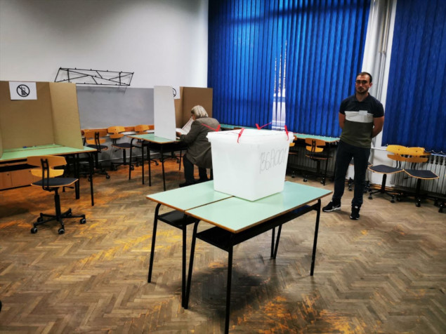 Otvorena biračka mjesta: Bosanci i Hercegovci biraju novu vlast