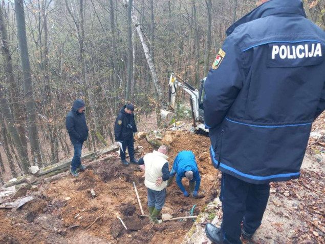 Na području Busovače izvršena ekshumacija posmrtnih ostataka