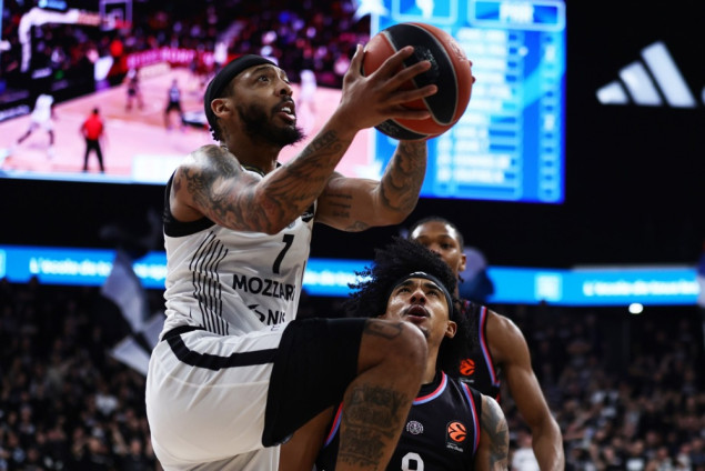 Partizan slavio u Francuskoj, Hapoel srušio Zvezdu u Beogradu