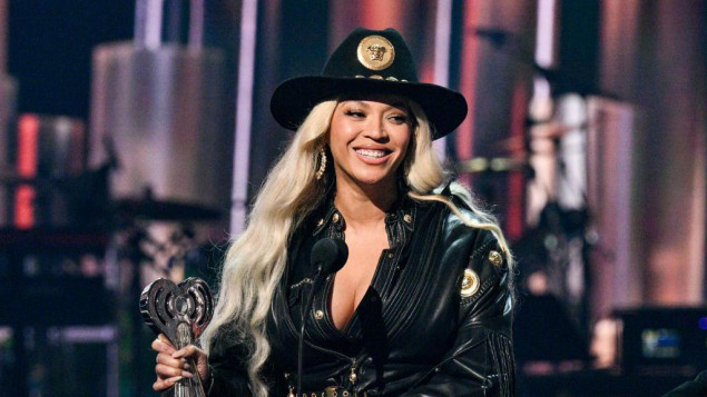 Beyoncé uz Kamalu Harris na teksaškom predizbornom skupu