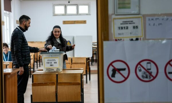 Lokalni izbori na Kosovu: Samoopredjeljenje i DSK osvojili po sedam općina, Srpska lista deset