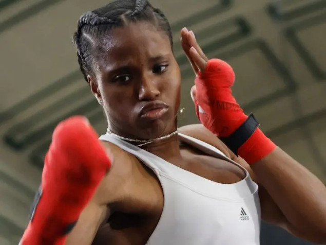 Caroline Dubois dominirala u Miamiju — nokautirala Panattu i obranila WBC titulu!