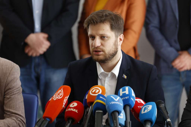 Vlada KS podržala Čengića: Nasilje neće slomiti odlučnost da se borimo za mir, sigurnost i pravdu