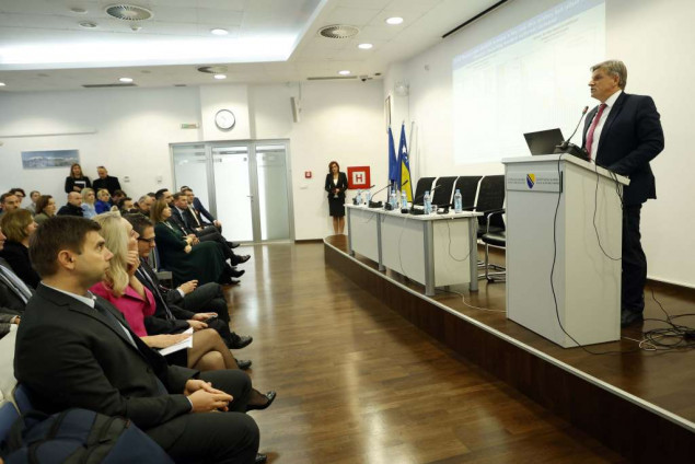 Centralna banka nastavlja održavati svoju monetarnu politiku