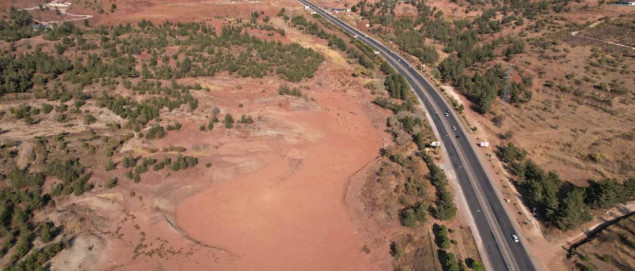 U saobraćajnoj nesreći u Iraku poginulo najmanje 16 osoba