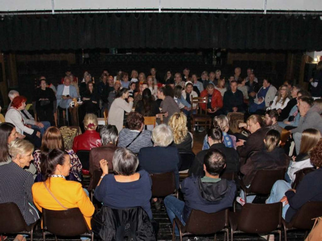 Predstavom 'Četiri sestre' nastavljen 13. Festival glumca Bosne i Hercegovine u Konjicu