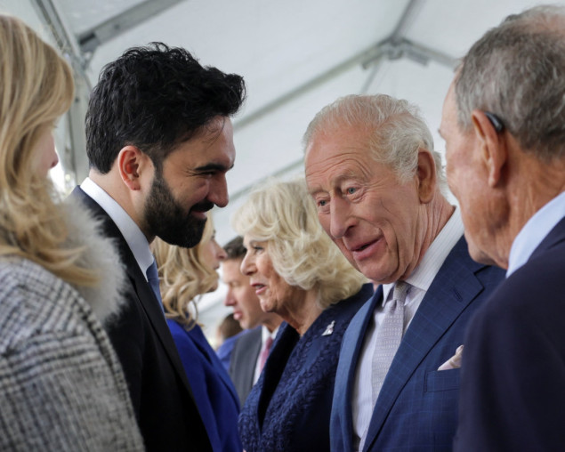 Zlatni tanjiri i politički hladan tuš: Charles III između počasti i odbijanja u SAD-u