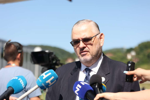 Crishock: Dužni smo čuvati istinu o Srebrenici i podržavati mir i pomirenje