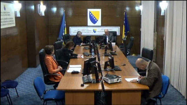 Arnautović i Hadžiabdić će se izviniti javnosti zbog amaterizma na sjednici