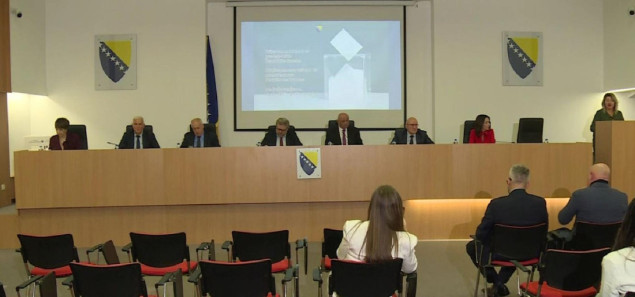 Uvođenje izbornih tehnologija u BiH pod pritiskom: CIK upozorava na pokušaj ometanja javne nabavke