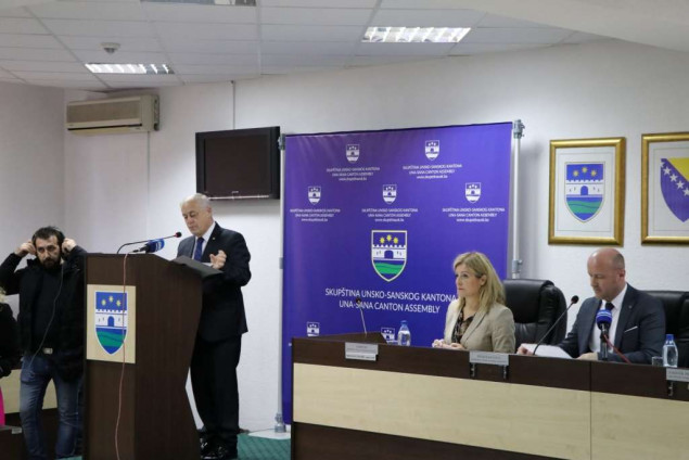 CIK BiH: Uručena uvjerenja o dodjeli mandata poslanicima u skupštinama Unsko-sanskog i Kantona 10
