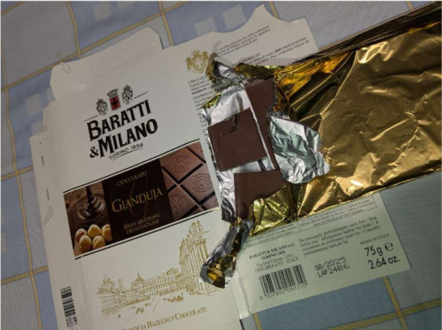 Na tržište BiH isporučena čokolada u kojoj je utvrđena prisutnost insekta