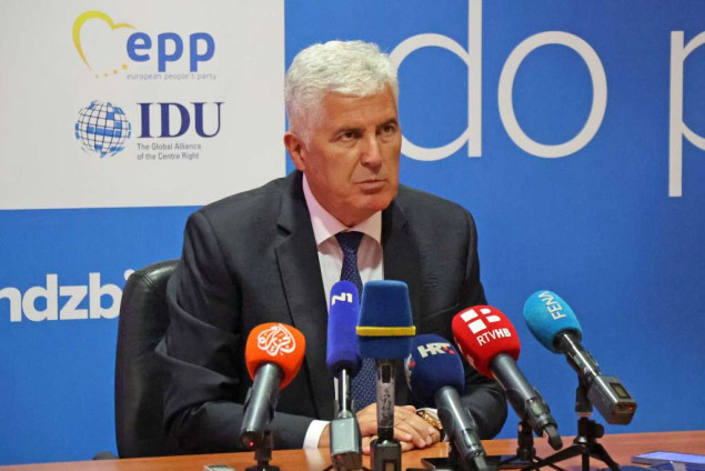 "Do oktobra želimo završiti glavninu stvari dogovorenih s Varhelyjem"