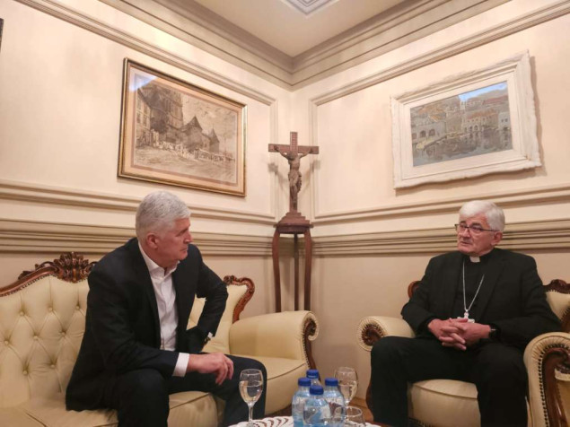 Čović s biskupom Majićem u Banjoj Luci: Dijalog o miru, sigurnosti i identitetu