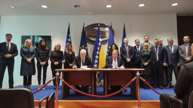 Danas sastanak Čovića i lidera Osmorke, tema formiranje Vlade FBiH