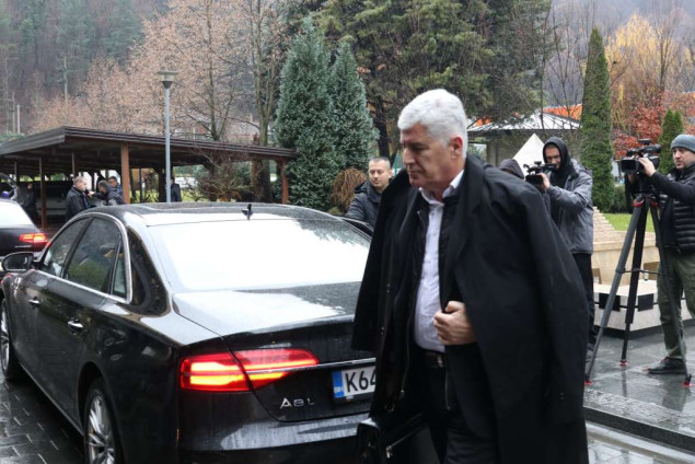 Počeo sastanak koalicionih partnera o formiranju federalne i državne vlasti