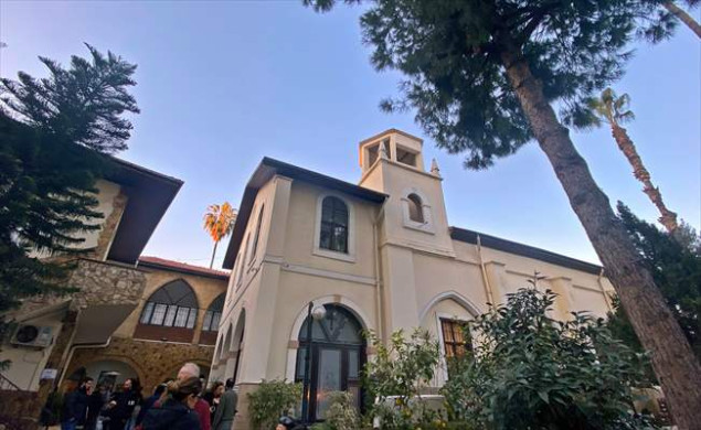 Pravoslavna crkva u Mersinu otvorila vrata preživjelim žrtvama zemljotresa