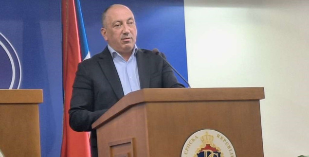 Crnadak: Prvo poslaničko pitanje biće kako je isplaćeno 240 miliona KM Serdarovu