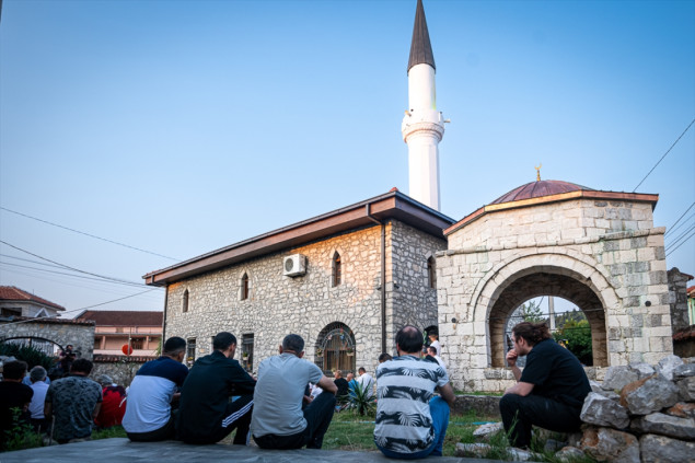 Bajram namaz klanjan u džamijama širom Crne Gore