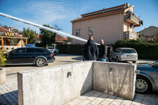 Pucnjava u bašti podgoričkog restorana, ranjena jedna osoba