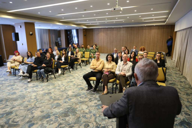 Crveni križ FBiH dodijelio priznanja pojedincima koji su dali doprinos humanitarnom radu