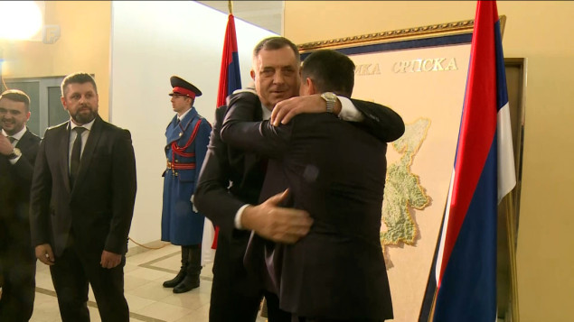 Dodik domaćin prijema, rame uz rame s njim i potpredsjednici entiteta