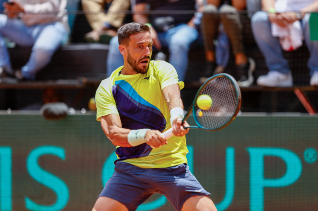 Damir Džumhur se plasirao u četvrtfinale turnira u Bukureštu