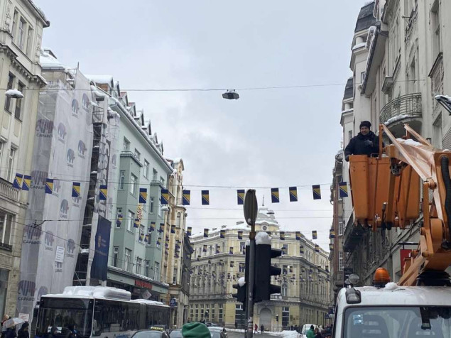 Ukrašavanje Sarajeva povodom Dana nezavisnosti BiH