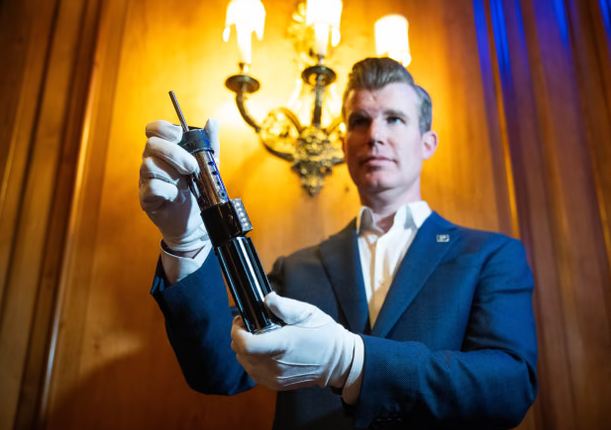 Filmski rekviziti iz "Star Warsa", "Indiane Jonesa" i drugih klasika na aukciji u Kaliforniji