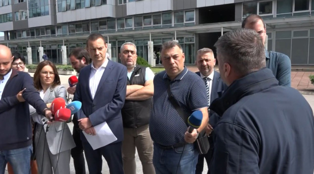 U Banjaluci protest, ali i svađa čelnika sindikata i menadžmenta Civilne zaštite