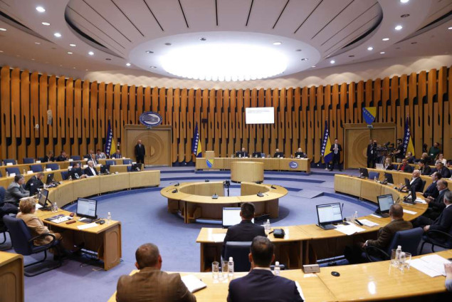 Počela hitna sjednica Doma naroda PSBiH, prisustvuje 14 delegata