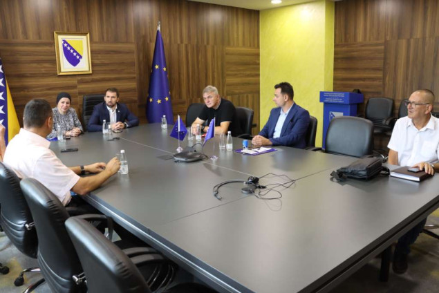 Delić potpisao sporazume s federalnim ustanovama socijalnog zbrinjavanja ukupne vrijednosti dva miliona KM