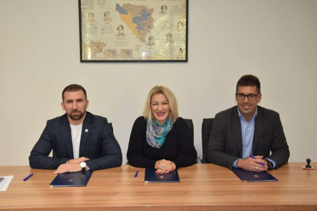 Ministar Delić: Potpisani sporazumi za nova ulaganja u Bjelašnicu