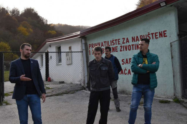 Delić posjetio Kantonalno prihvatilište za pse u Prači