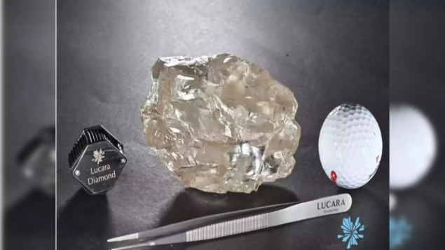 U Bocvani otkriven ogroman dijamant od 2.492 karata
