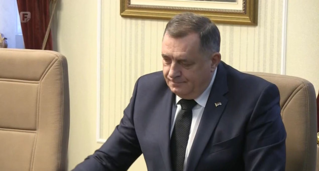 Dodik: Zakoni o neprihvatanju i neobjavljivanju odluka visokog predstavnika i Ustavnog suda BiH ostaju na snazi