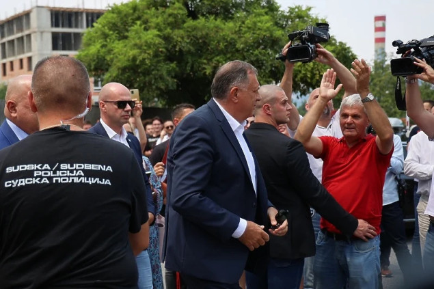 Srebrenka Golić svjedočila na suđenju Dodiku i Lukiću