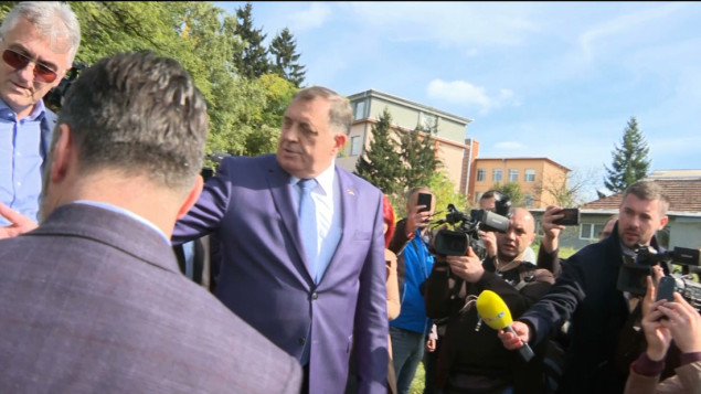 Dodik iznenađen što u jeku sukoba na Bliskom istoku i Ukrajini SAD imaju vremena za njegovu porodicu