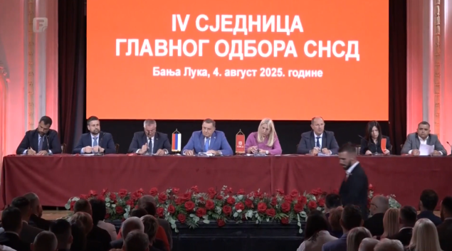 Dodik ostaje na čelu SNSD-a
