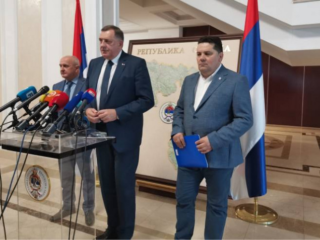 Dodik: Sve ispravke vršene na zahtjev Republike Srpske